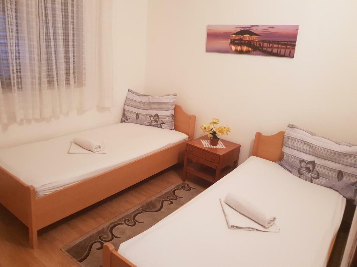 Guest House Alisa Χβαρ Εξωτερικό φωτογραφία