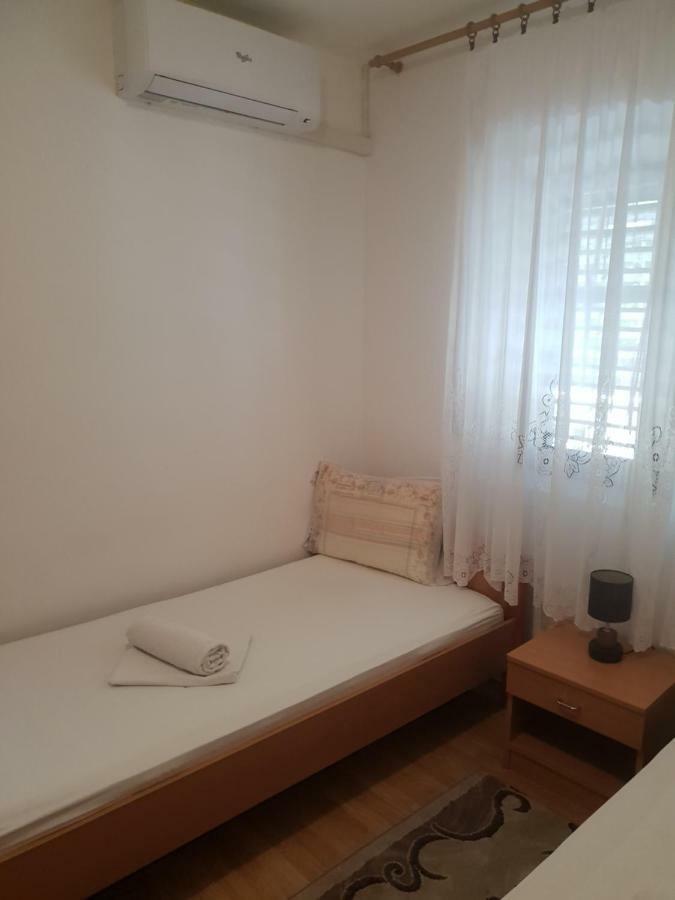Guest House Alisa Χβαρ Εξωτερικό φωτογραφία